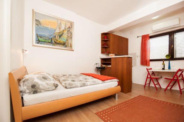 Centar 1 Private Room With Ensuite And Kitchenette Split Eksteriør bilde