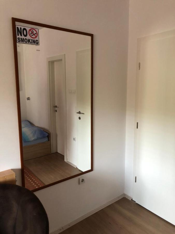 Centar 1 Private Room With Ensuite And Kitchenette Split Eksteriør bilde